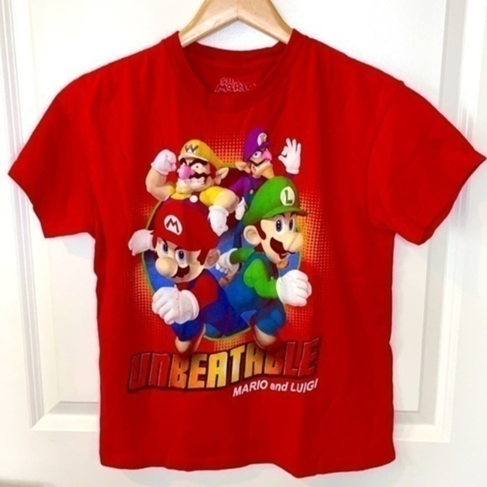 NINTENDO | YOUTH SIZE 10-12 (Boys) SUPER MARIO BROTHERS RED SHIRT